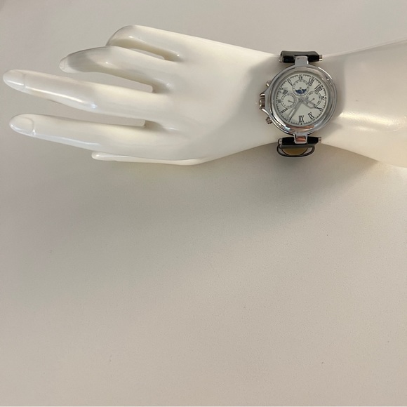 NWT 90s big Watch Silver-tone Bezel Genuine Leather Band - Picture 3 of 17